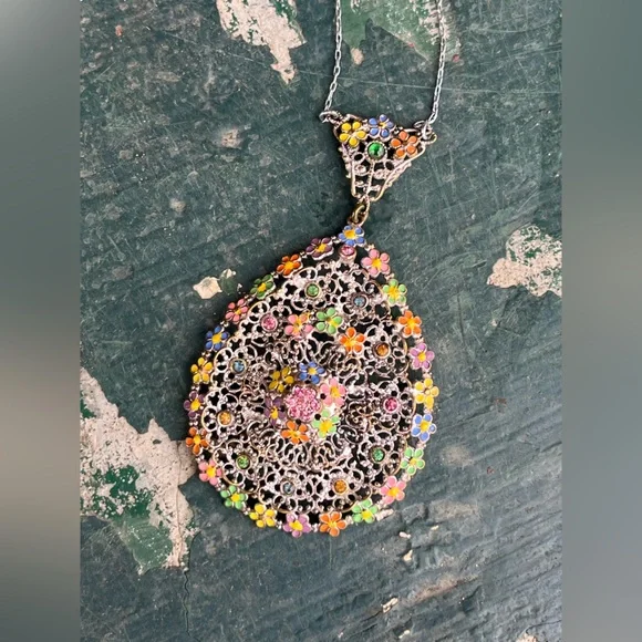 Art Deco Rhodium Plated And Enamel Painted Floral Design LavaliereStyle Necklace - Picture 2 of 16